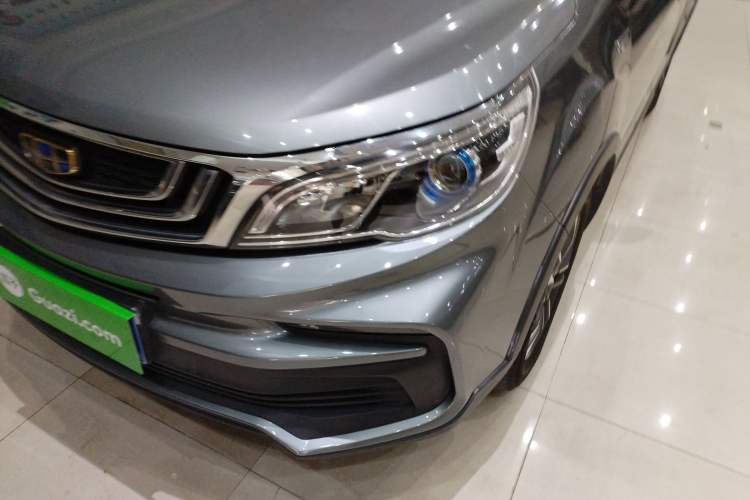 Used Geely Auto Vision X3 2019 Upgraded Model 1.5L CVT Prestige Version Left Front Headlight