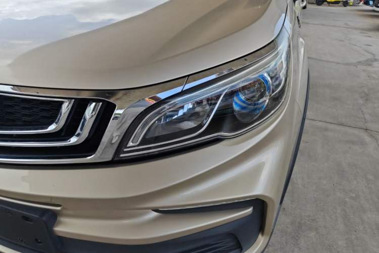 Used Geely Auto Vision X3 2019 Upgraded Model 1.5L CVT Prestige Version Left Front Headlight