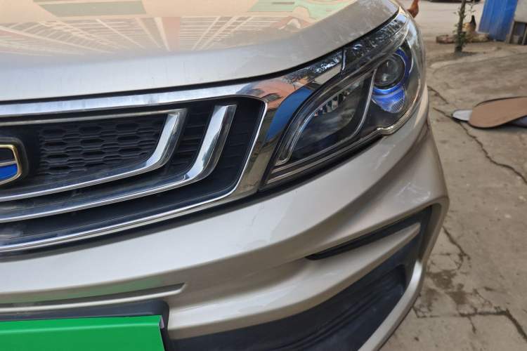 Used Geely Auto Vision X3 2019 Upgraded Model 1.5L CVT Prestige Version Left Front Headlight
