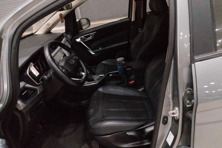 Used Geely Auto Vision X3 2019 Upgraded Model 1.5L CVT Prestige Version Left Front Seat