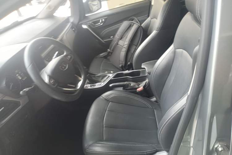 Used Geely Auto Vision X3 2019 Upgraded Model 1.5L CVT Prestige Version Left Front Seat