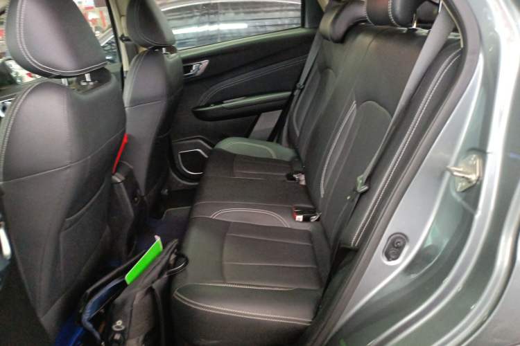 Used Geely Auto Vision X3 2019 Upgraded Model 1.5L CVT Elite Version Left Rear Seat