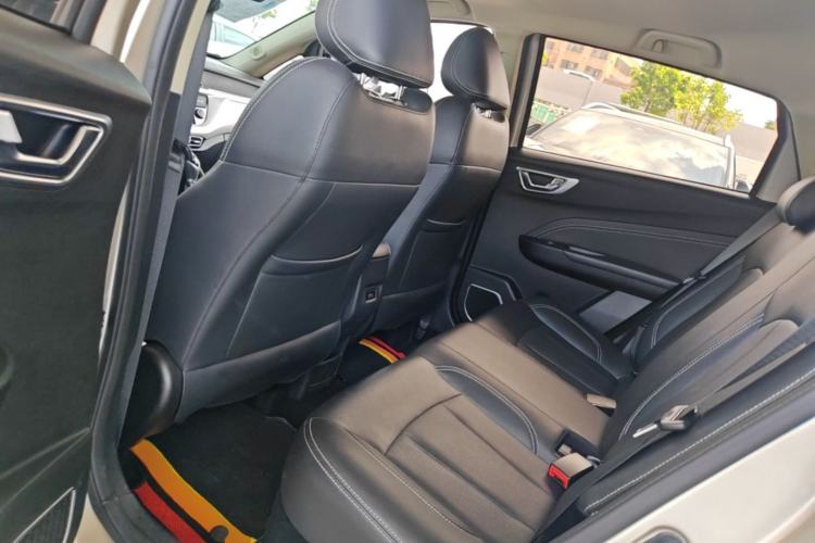 Used Geely Auto Vision X3 2019 Upgraded Model 1.5L CVT Prestige Version Left Rear Seat