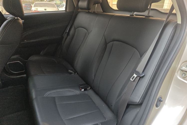 Used Geely Auto Vision X3 2019 Upgraded Model 1.5L CVT Prestige Version Left Rear Seat