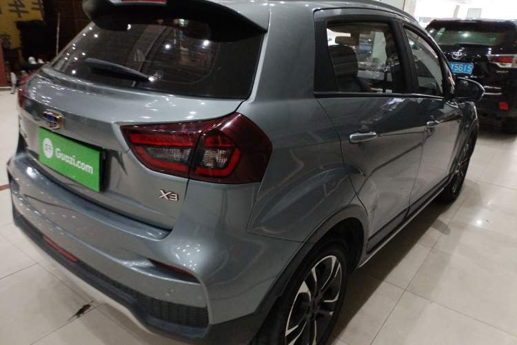 Used Geely Auto Vision X3 2019 Upgraded Model 1.5L CVT Prestige Version Rear Right 45 Deg