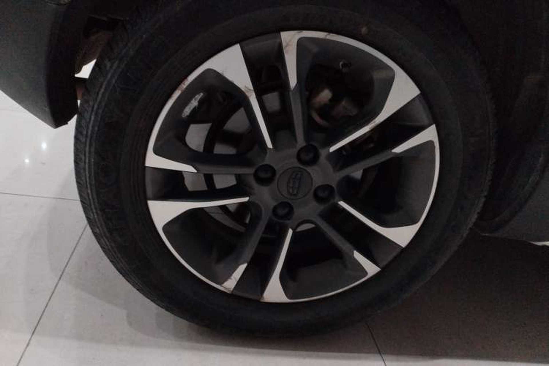 Used Geely Auto Vision X3 2019 Upgraded Model 1.5L CVT Prestige Version Right Rear Wheel Hub