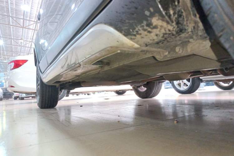 Used Geely Auto Vision X3 2019 Upgraded Model 1.5L CVT Elite Version Right Side Sill