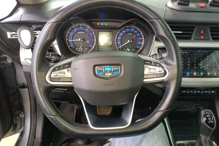 Used Geely Auto Vision X3 2019 Upgraded Model 1.5L CVT Elite Version Steering Wheel