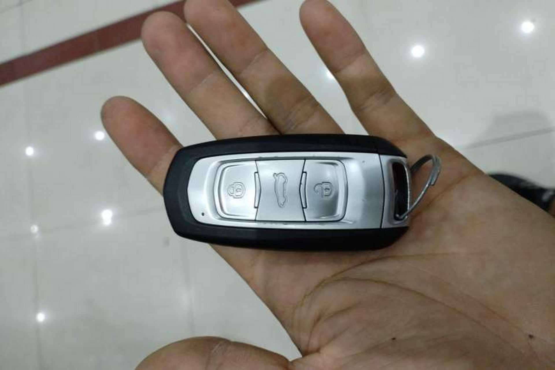 Used Geely Auto Vision X3 2019 Upgraded Model 1.5L CVT Prestige Version Vehicle Key