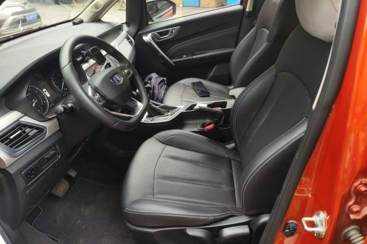 Used Geely Auto Vision X3 2019 Upgraded Model 1.5L CVT Prestige Version Left Front Seat