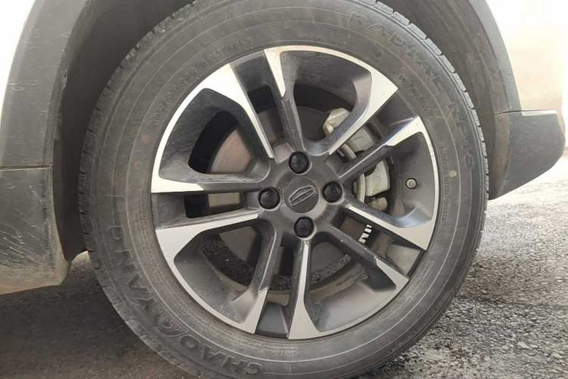 Used Geely Auto Vision X3 2019 Upgraded Model 1.5L Manual Luxury Version Right Front Wheel Hub