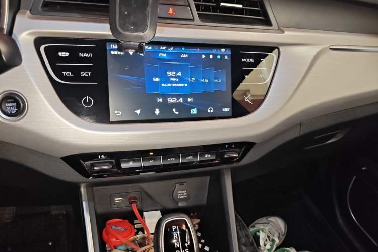 Used Geely Auto Vision X3 2019 Upgraded Model 1.5L CVT Prestige Version Audio And AC Panel