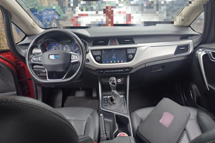 Used Geely Auto Vision X3 2019 Upgraded Model 1.5L CVT Elite Version Center Console