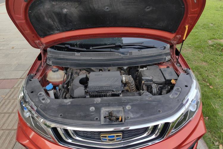 Used Geely Auto Vision X3 2019 Upgraded Model 1.5L Manual Elite Version Engine Bay