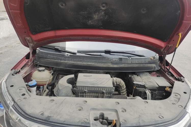 Used Geely Auto Vision X3 2019 Upgraded Model 1.5L Manual Elite Version Engine Bay