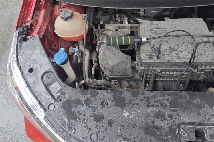 Used Geely Auto Vision X3 2019 Upgraded Model 1.5L CVT Elite Version Engine Bay Right