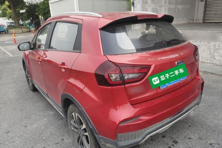Used Geely Auto Vision X3 2019 Upgraded Model 1.5L Manual Elite Version Exterior 2