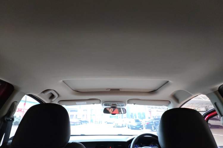 Used Geely Auto Vision X3 2019 Upgraded Model 1.5L CVT Prestige Version Headliner