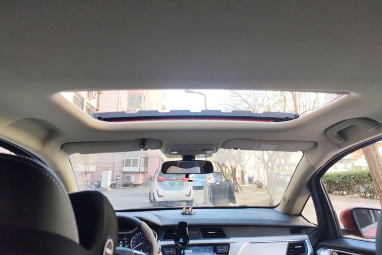 Used Geely Auto Vision X3 2019 Upgraded Model 1.5L CVT Prestige Version Headliner