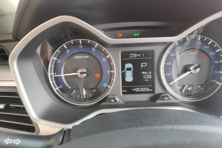 Used Geely Auto Vision X3 2019 Upgraded Model 1.5L CVT Prestige Version Instrument Cluster