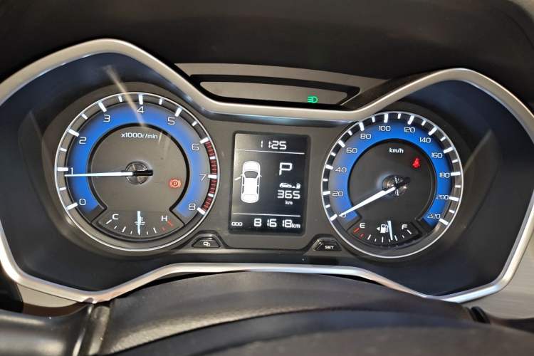 Used Geely Auto Vision X3 2019 Upgraded Model 1.5L CVT Prestige Version Instrument Cluster