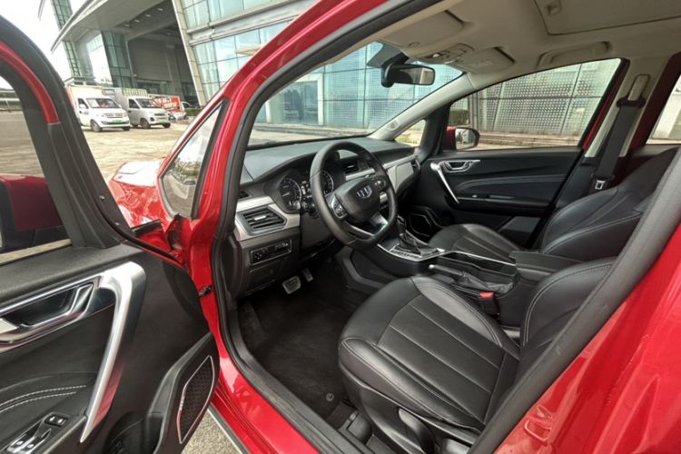 Used Geely Auto Vision X3 2019 Upgraded Model 1.5L CVT Prestige Version Interior 11