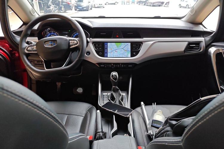 Used Geely Auto Vision X3 2019 Upgraded Model 1.5L CVT Prestige Version Interior 2