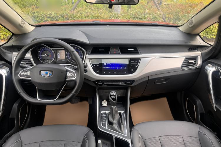Used Geely Auto Vision X3 2019 Upgraded Model 1.5L CVT Prestige Version Interior 2