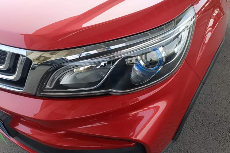 Used Geely Auto Vision X3 2019 Upgraded Model 1.5L CVT Prestige Version Left Front Headlight