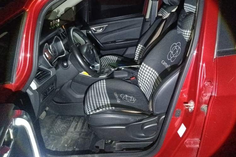 Used Geely Auto Vision X3 2019 Upgraded Model 1.5L CVT Elite Version Left Front Seat