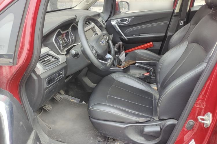 Used Geely Auto Vision X3 2019 Upgraded Model 1.5L Manual Elite Version Left Front Seat