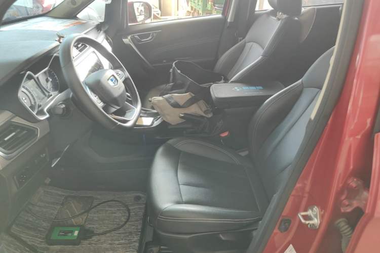 Used Geely Auto Vision X3 2019 Upgraded Model 1.5L CVT Prestige Version Left Front Seat