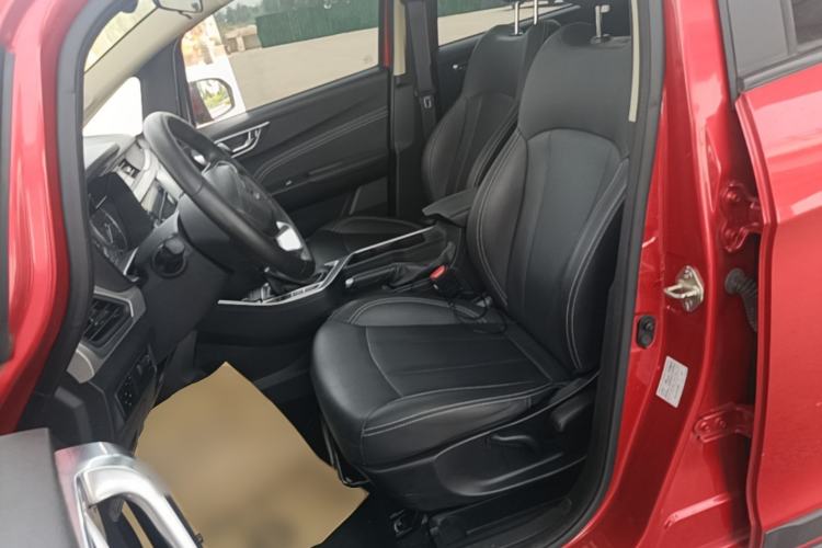 Used Geely Auto Vision X3 2019 Upgraded Model 1.5L CVT Prestige Version Left Front Seat