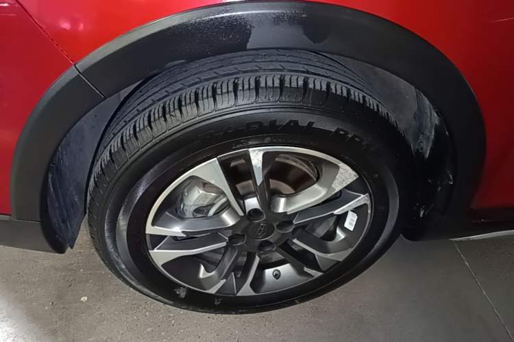 Used Geely Auto Vision X3 2019 Upgraded Model 1.5L CVT Prestige Version Left Front Wheel Hub