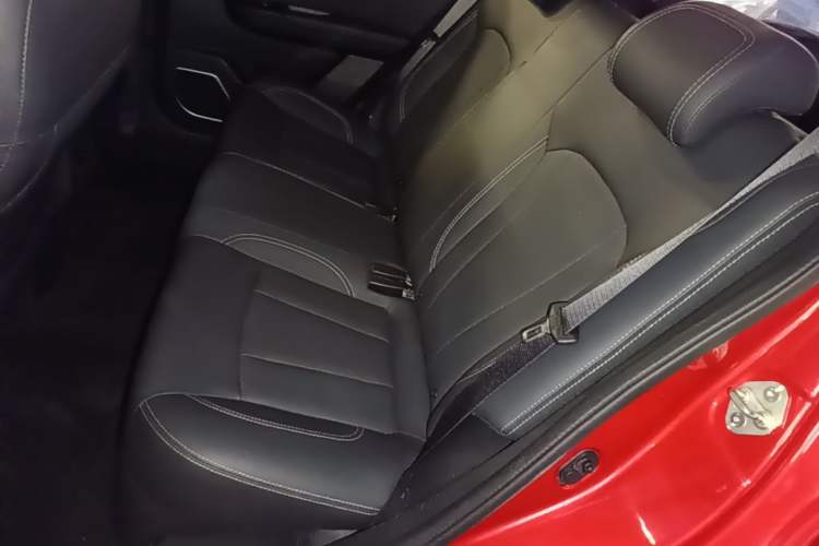 Used Geely Auto Vision X3 2019 Upgraded Model 1.5L CVT Prestige Version Left Rear Seat