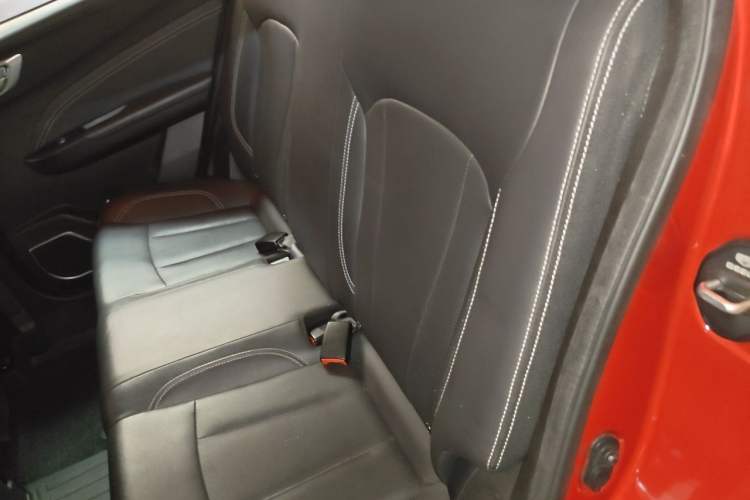 Used Geely Auto Vision X3 2019 Upgraded Model 1.5L CVT Prestige Version Left Rear Seat