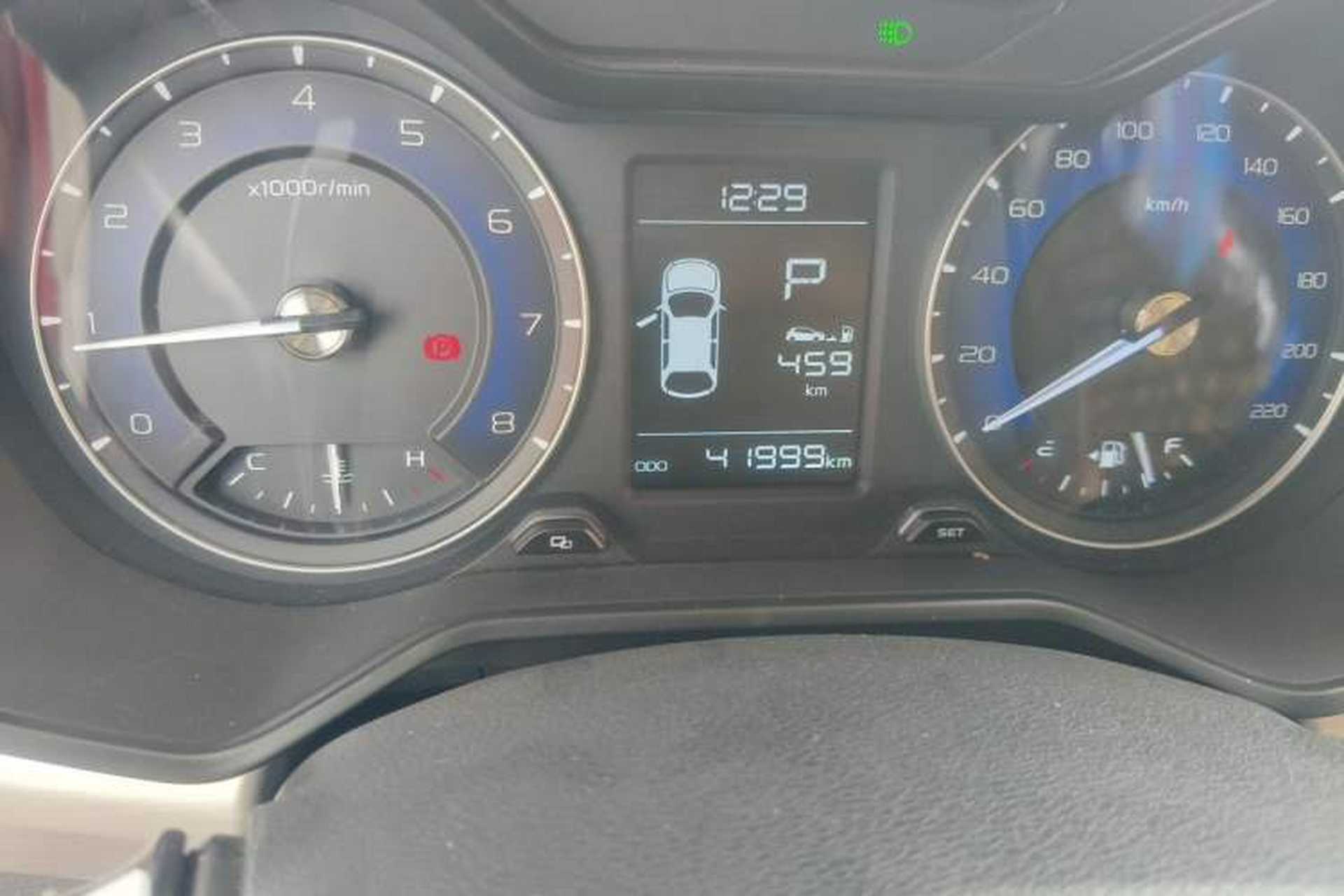 Used Geely Auto Vision X3 2019 Upgraded Model 1.5L CVT Elite Version Odometer Close Up