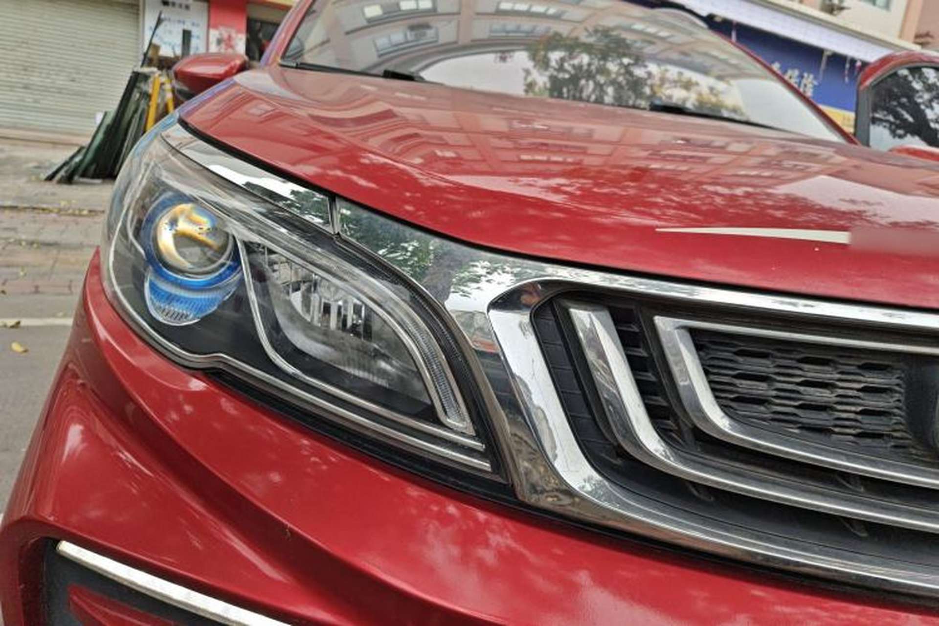 Used Geely Auto Vision X3 2019 Upgraded Model 1.5L CVT Elite Version Right Front Headlight