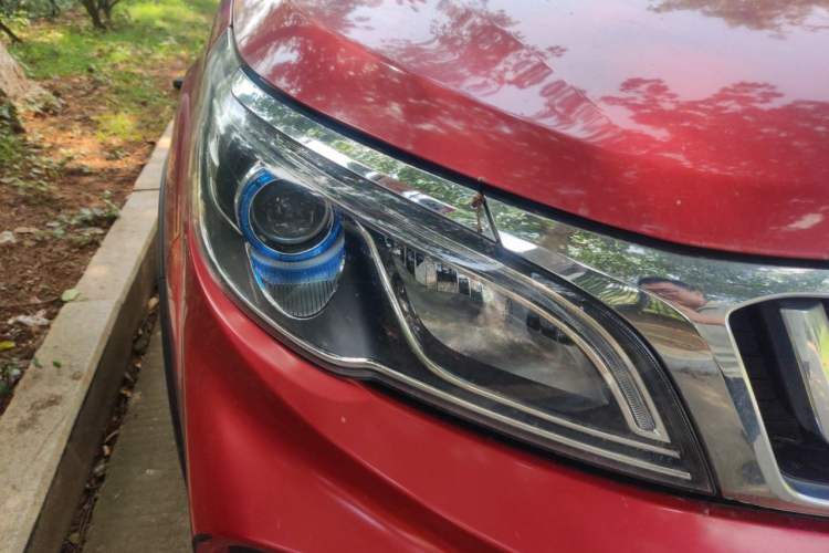 Used Geely Auto Vision X3 2019 Upgraded Model 1.5L CVT Prestige Version Right Front Headlight