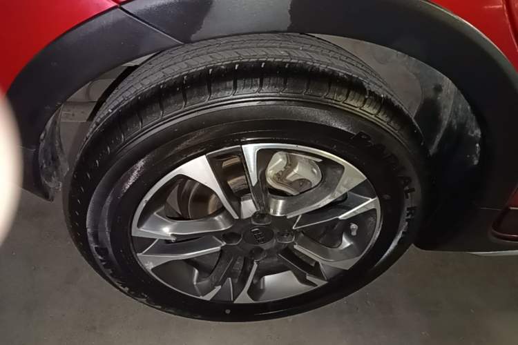 Used Geely Auto Vision X3 2019 Upgraded Model 1.5L CVT Prestige Version Right Rear Wheel Hub