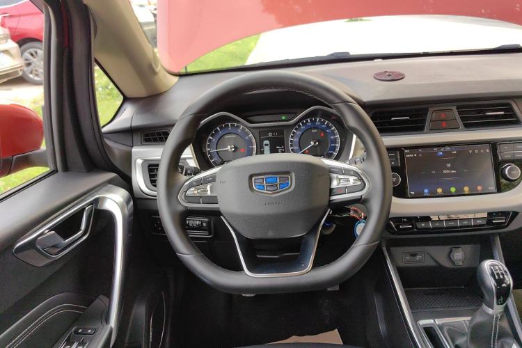 Used Geely Auto Vision X3 2019 Upgraded Model 1.5L Manual Elite Version Steering Wheel