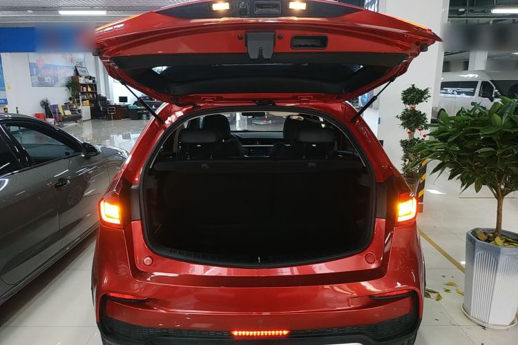 Used Geely Auto Vision X3 2019 Upgraded Model 1.5L CVT Prestige Version Trunk