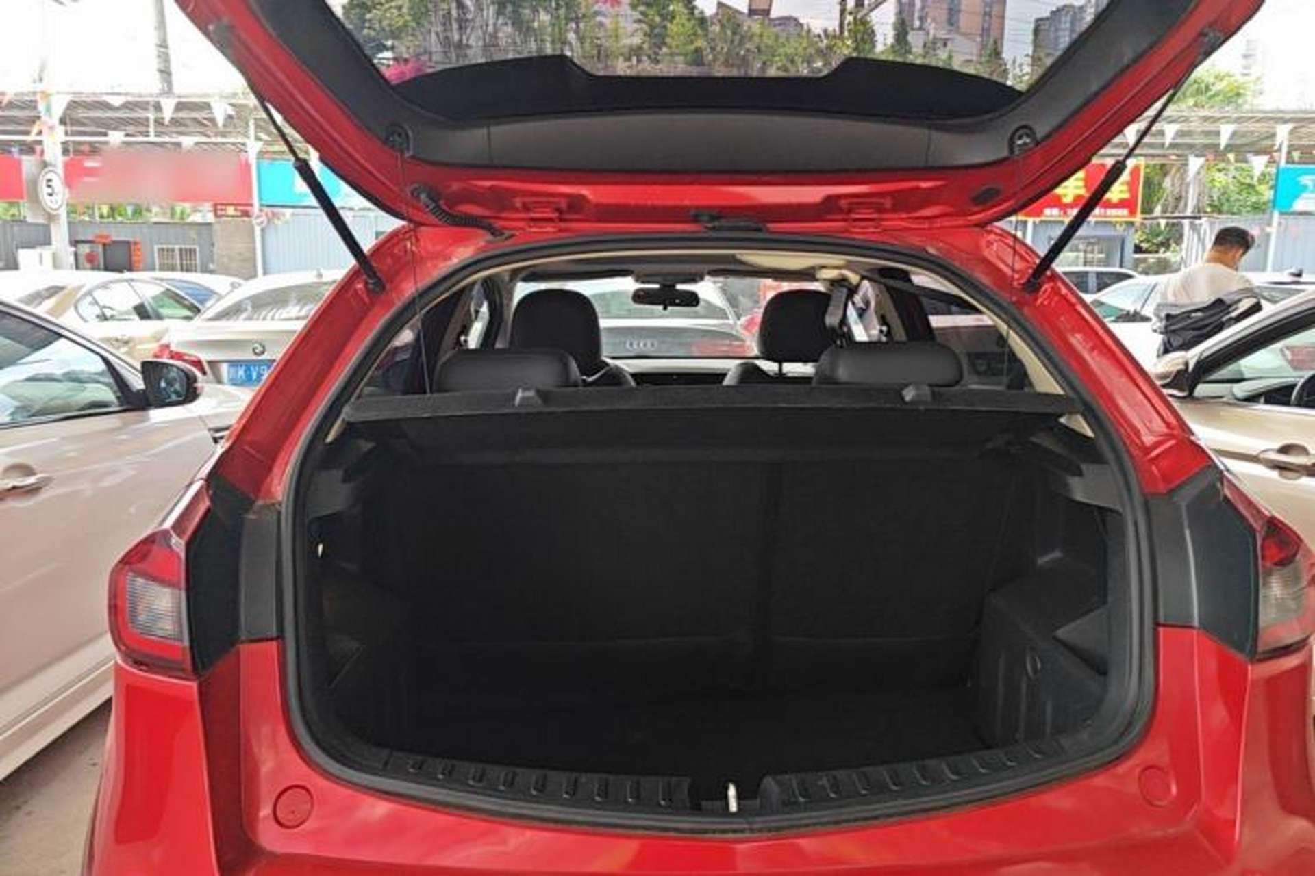 Used Geely Auto Vision X3 2019 Upgraded Model 1.5L CVT Prestige Version Trunk