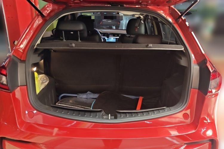 Used Geely Auto Vision X3 2019 Upgraded Model 1.5L CVT Prestige Version Trunk