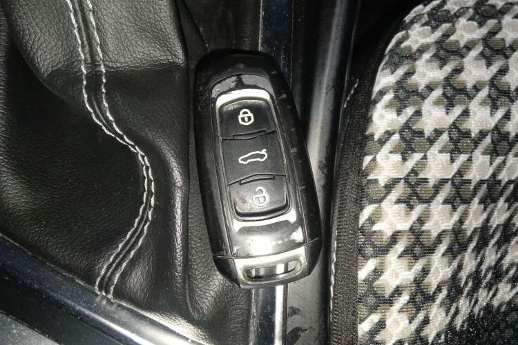 Used Geely Auto Vision X3 2019 Upgraded Model 1.5L CVT Elite Version Vehicle Key