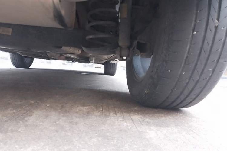 Used Geely Auto Vision X3 2019 Upgraded Model 1.5L Manual Elite Version Chassis Rear Right