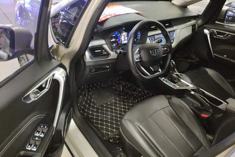 Used Geely Auto Vision X3 2019 Upgraded Model 1.5L CVT Prestige Version Driver Seat