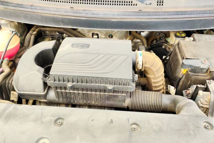 Used Geely Auto Vision X3 2019 Upgraded Model 1.5L CVT Elite Version Engine Bay
