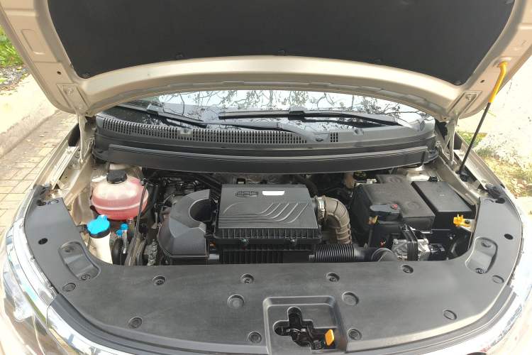 Used Geely Auto Vision X3 2019 Upgraded Model 1.5L CVT Prestige Version Engine Bay