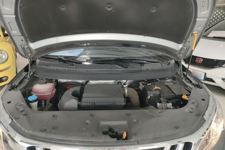 Used Geely Auto Vision X3 2019 Upgraded Model 1.5L CVT Prestige Version Engine Bay
